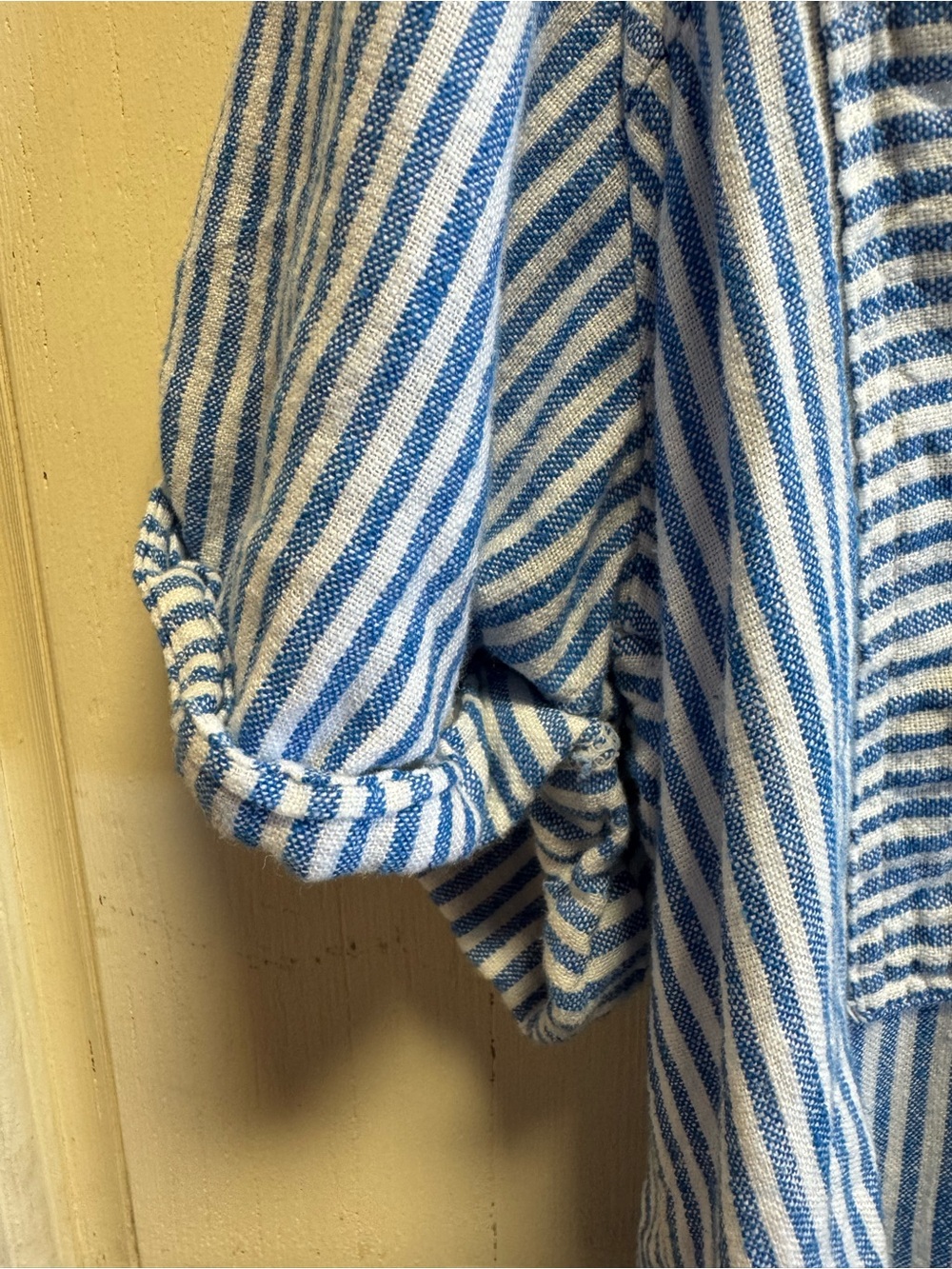 Women’s Universal Thread Striped Top - Picture 4 of 8
